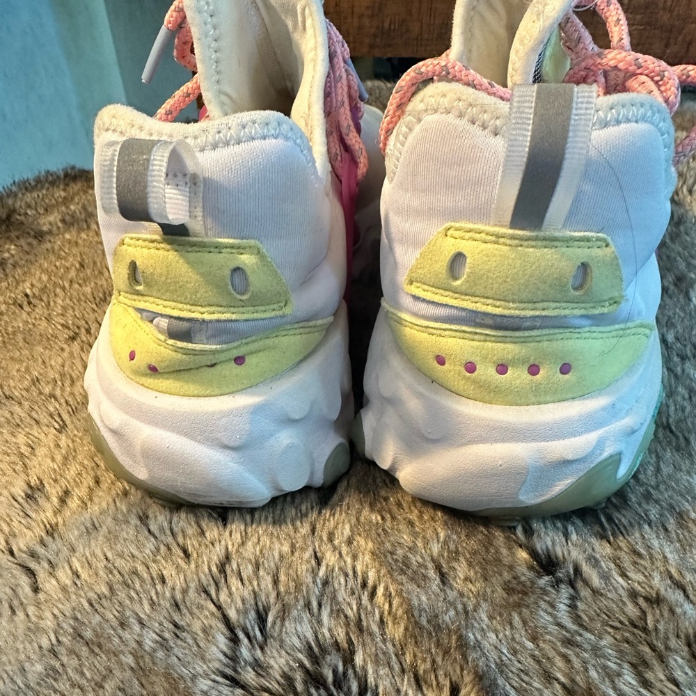 Nike React Presto White Hyper Violet Sneakers, Size 8.5 - Picture 7 of 9